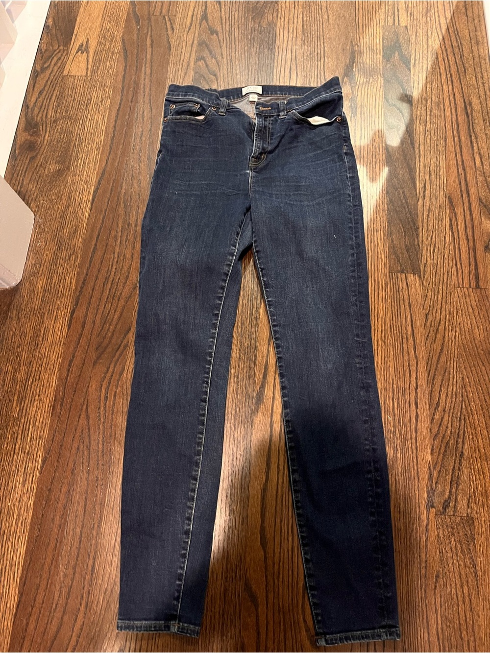 Women’s Dark Wash high rise Skinny Jeans